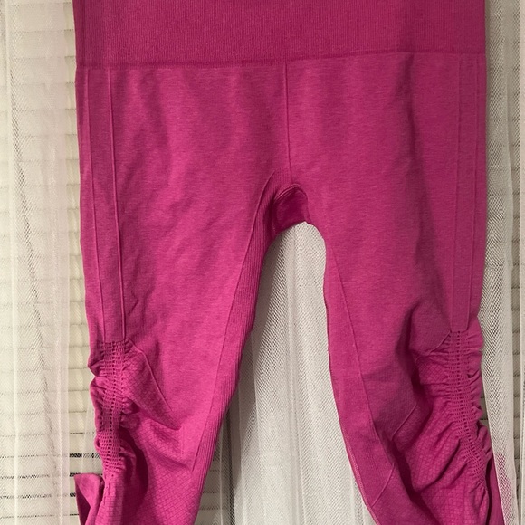 Lululemon The Flow Cinched Crop Leggings Pink Size S  EUC. S - Picture 6 of 8